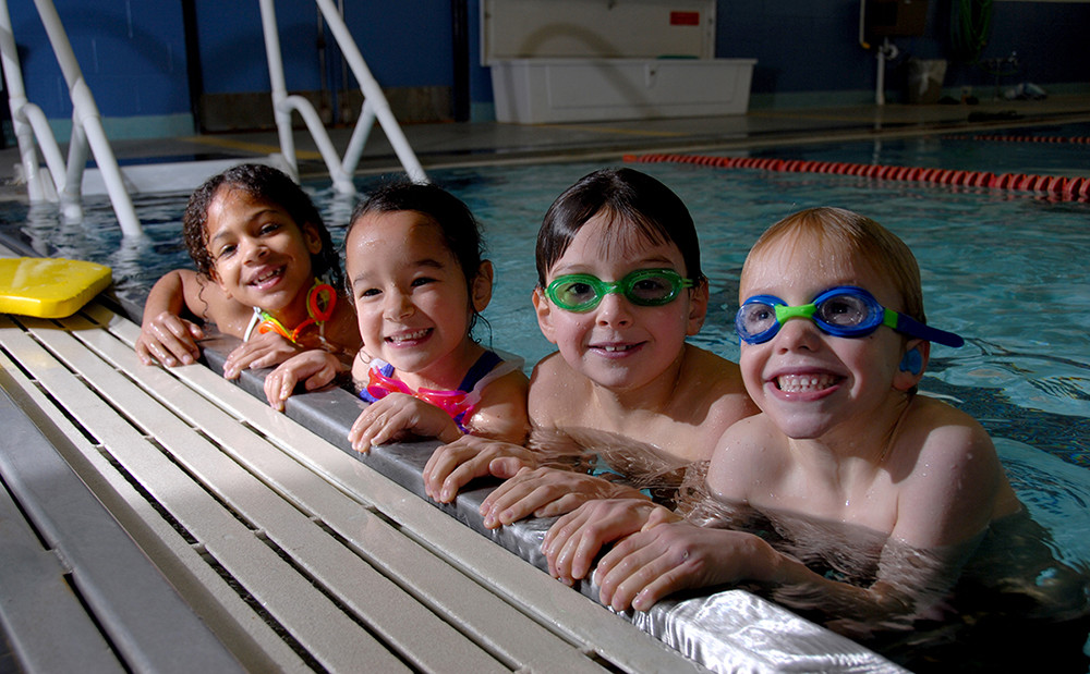 DSC_0067_poolside_1000x669